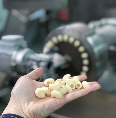 Macchine automatiche per la preparazione di maccheroni, completamente automatiche e di lunga durata